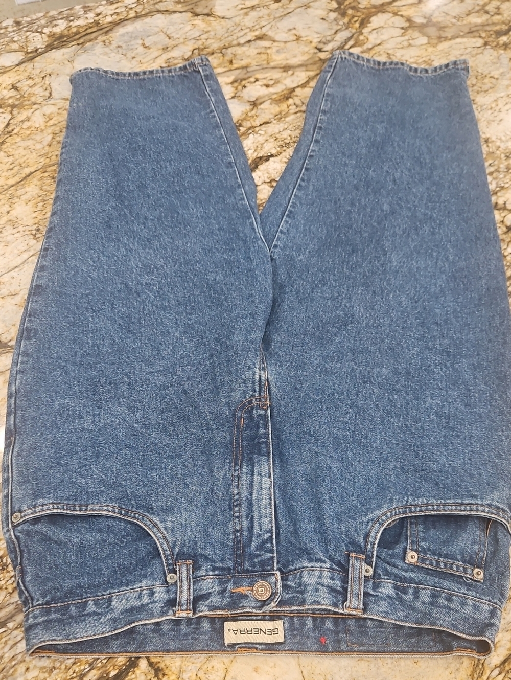 GENERRA Y2K / 90's Women's  Denim Jeans. Size 12 Inseam 21" Rise 11.5"